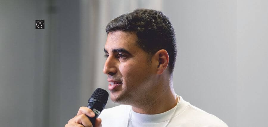 Read more about the article Hussam Hammo: Leading Arabic Gaming and Entrepreneurship in the Middle East